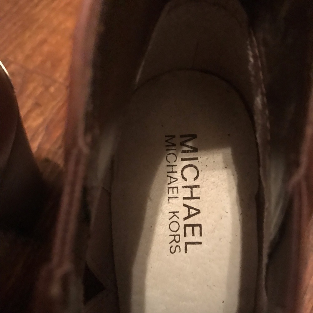 Michael Kors Women’s Booties with Heel  Size 6.5 - Picture 8 of 8